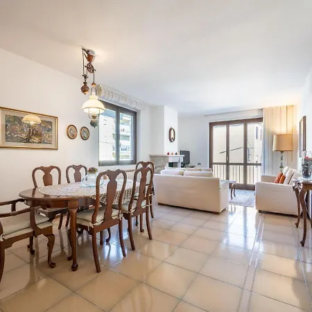 Da Nuccia By Interhome